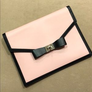 Adorable Kate Spade Envelope Clutch